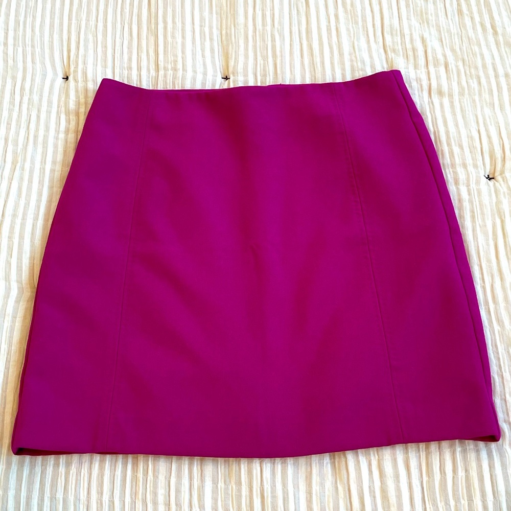NEW Loft magenta/purple pencil skirt size 2
